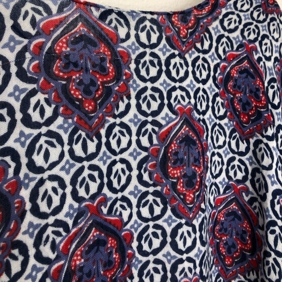 Express Paisley Scarf Kimono - Picture 4 of 6
